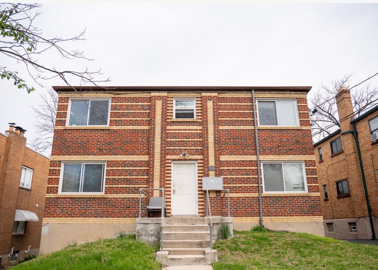 Cincinnati Apartment: 526 Riddle Crest Lane