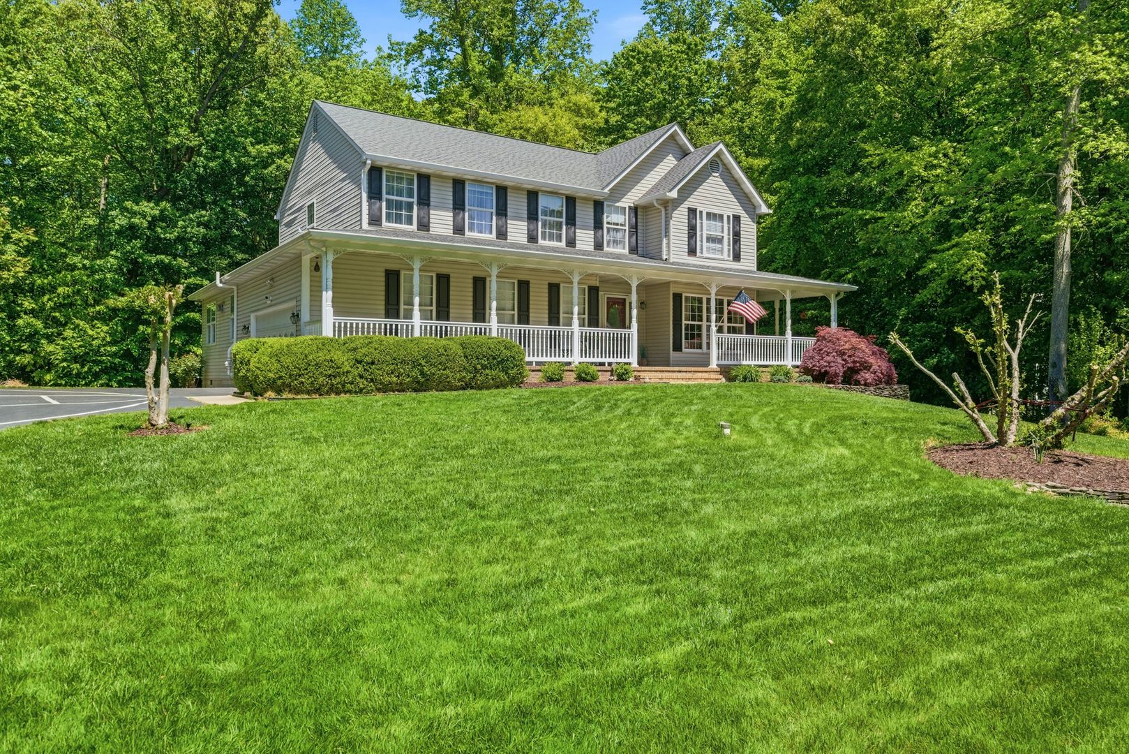 Huntingtown House: 680 Small Rewards RD
