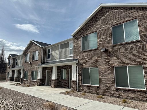 MT Lewis Townhomes ($1000 off first month) – photo 1