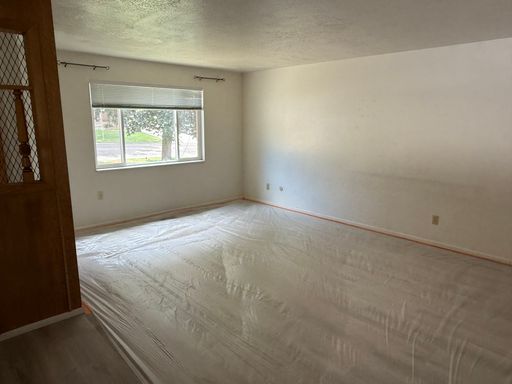 Beautiful apartment with Air conditioner and carport.