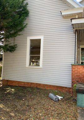 340-B Hickory St