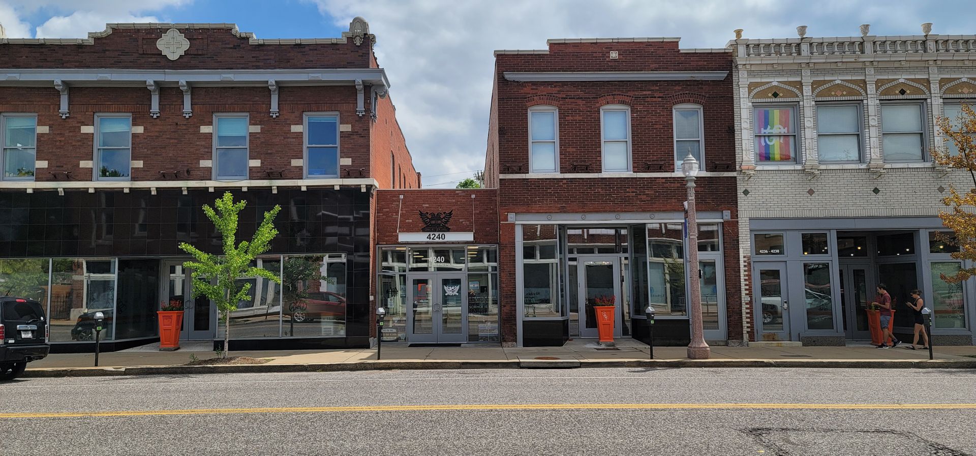 St. Louis Apartment: 4230-36 Manchester Ave.