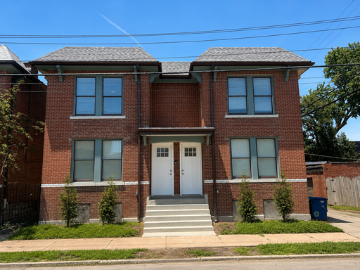 Newly Renovated Apartment in the Grove Neighborhood – photo 1