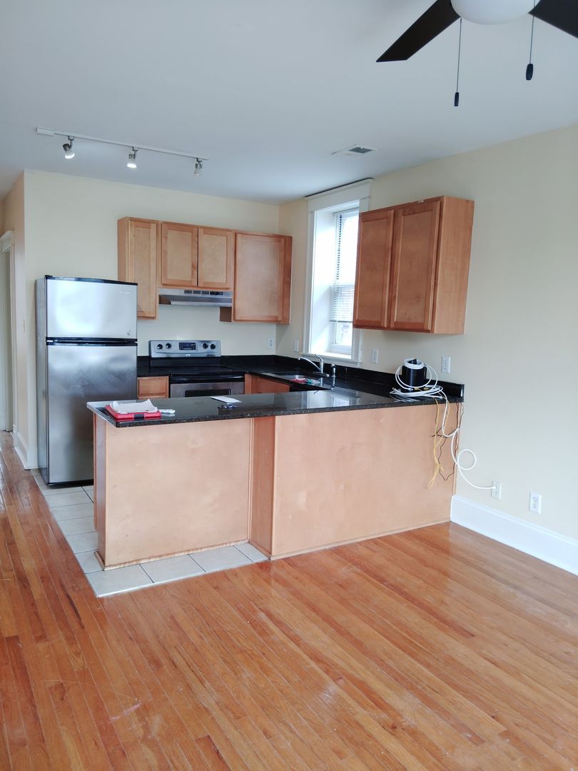 St. Louis Apartment: 1021-23 S. Boyle Ave.