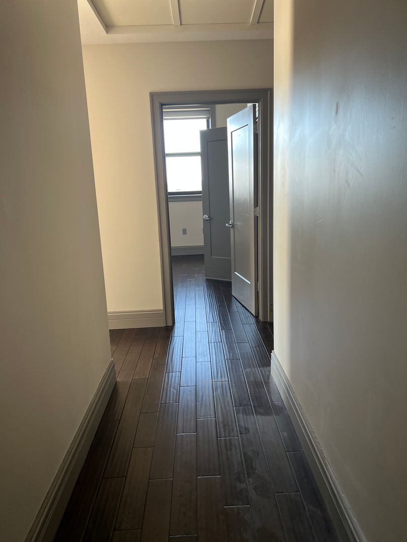 Davenport Apartment: 128-30 West 2nd St.