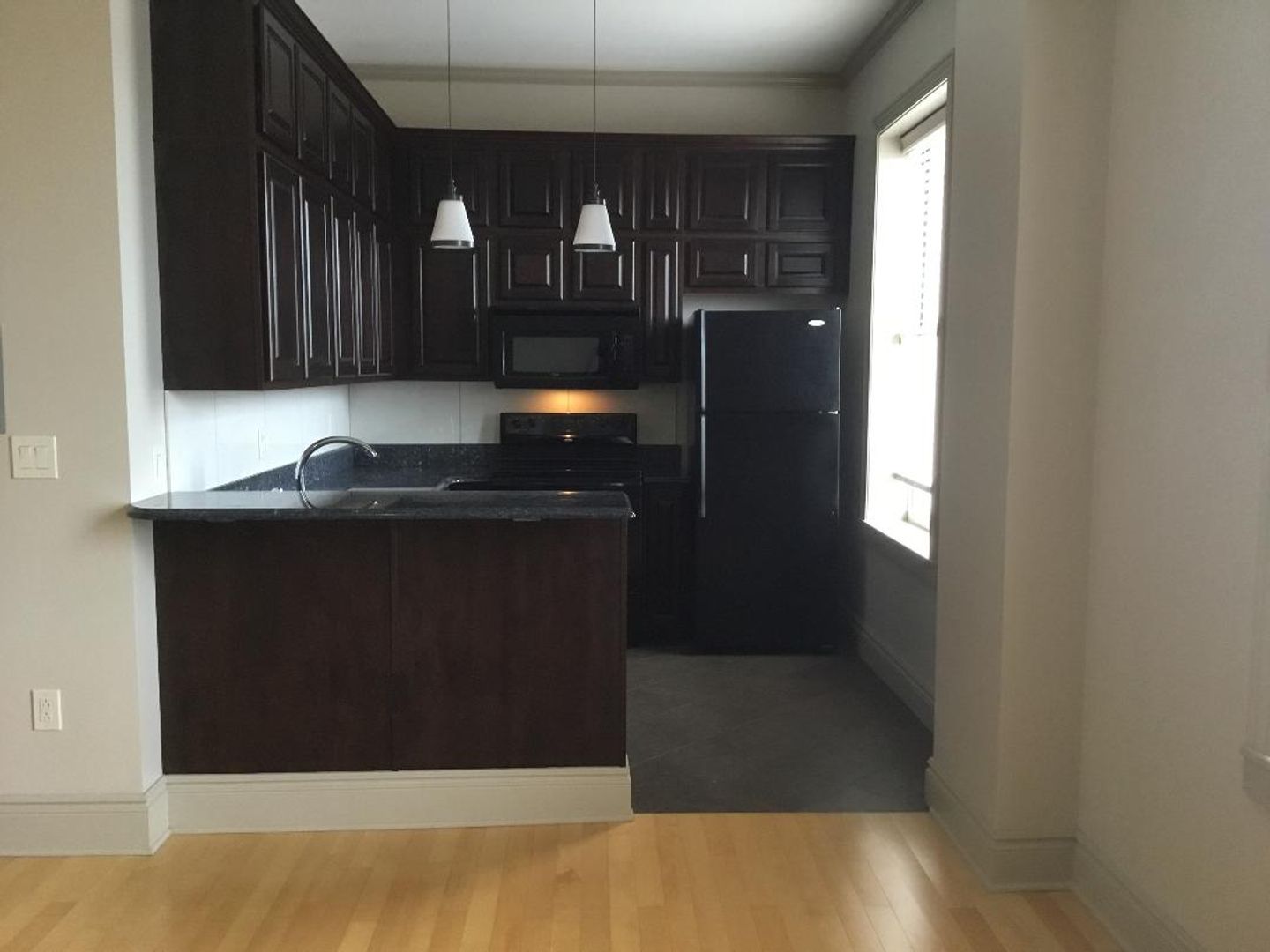 Davenport Apartment: 200 East 3rd St.