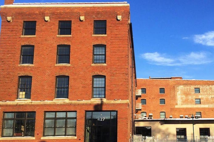 Davenport Apartment: 427 Pershing Ave.