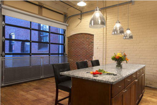 Spacious 2-Bedroom, 2-Bathroom Loft at Market Lofts – photo 1