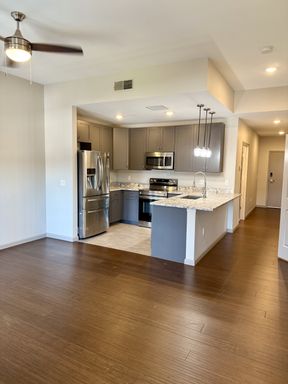 2 Bedroom Available in the Grove!! – photo 1