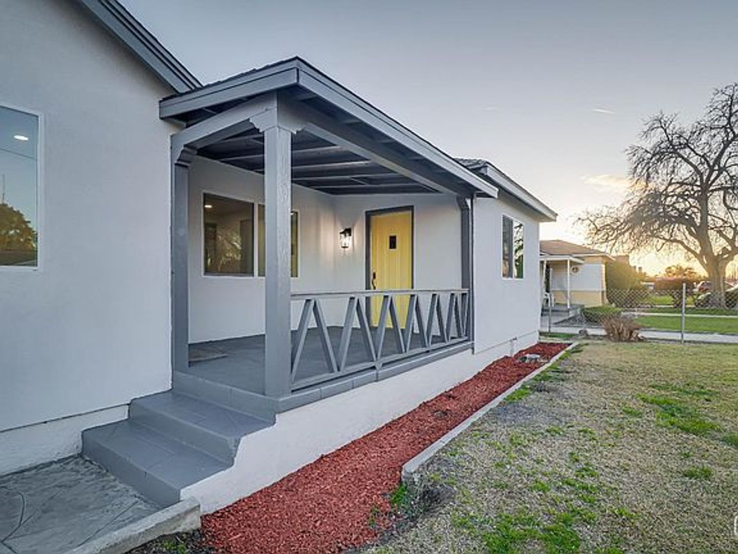 Bakersfield House: 301 10th Street