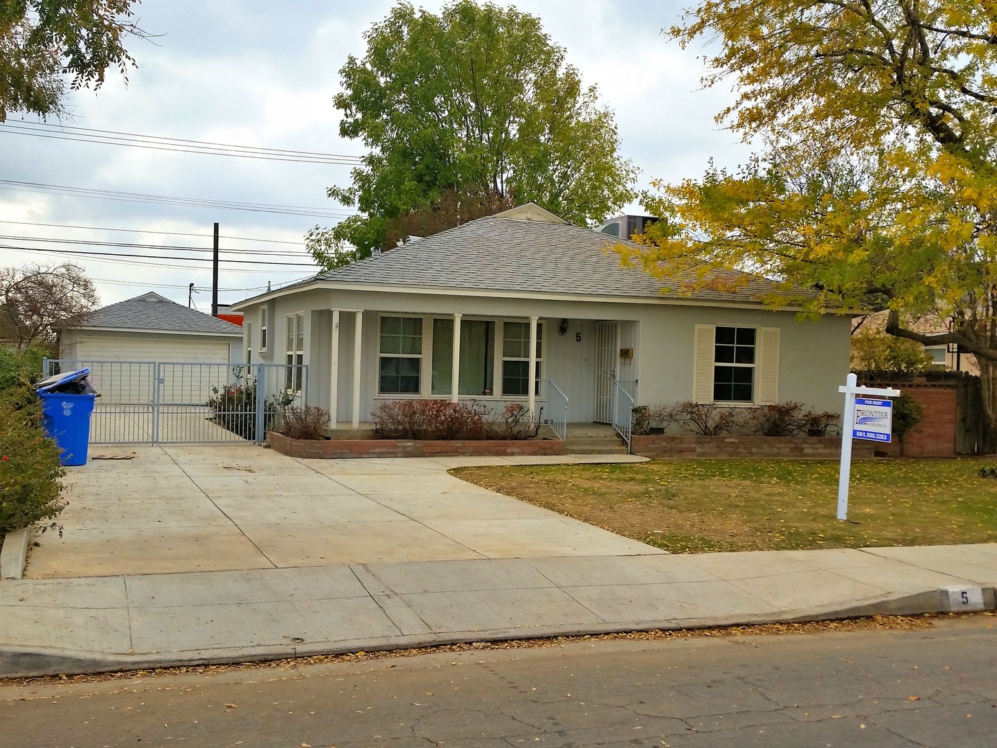 Bakersfield House: 5 Irene Street