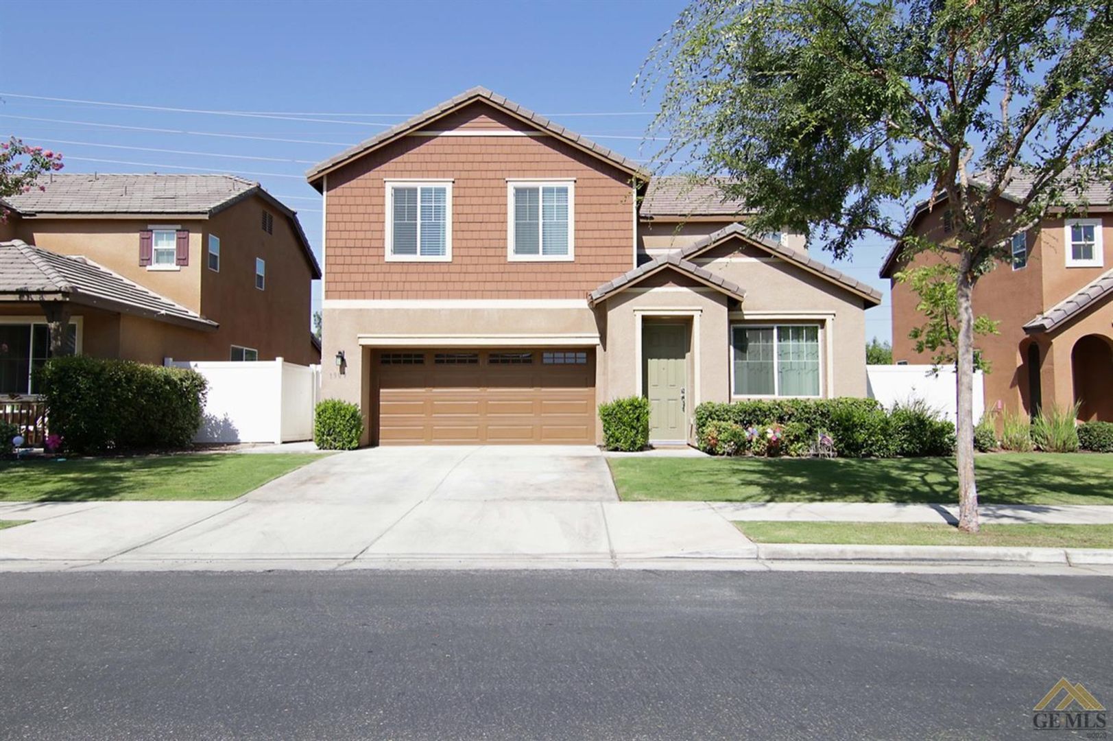 Bakersfield House: 1909 Delacorte Dr