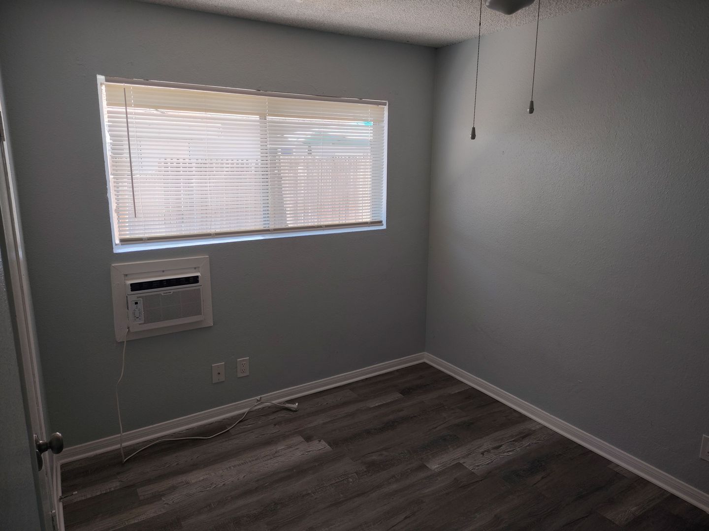 Bakersfield Apartment: 1405 Yosemite Dr