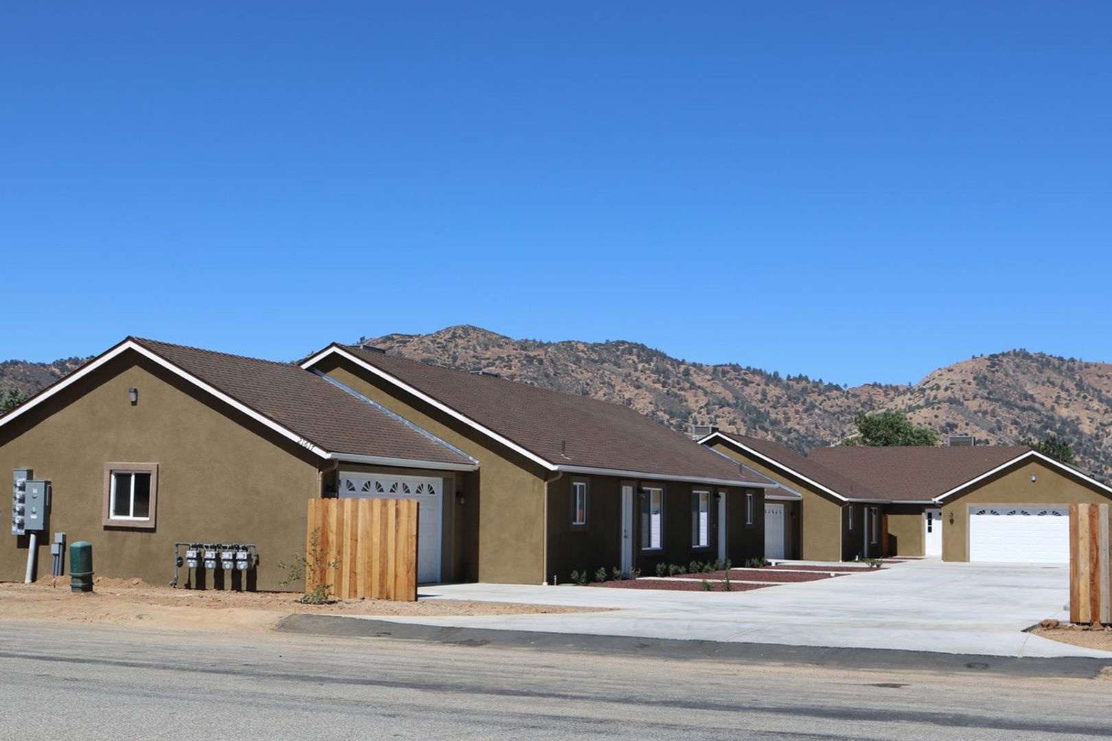 Tehachapi Apartment: 21617 Golden Star Blvd