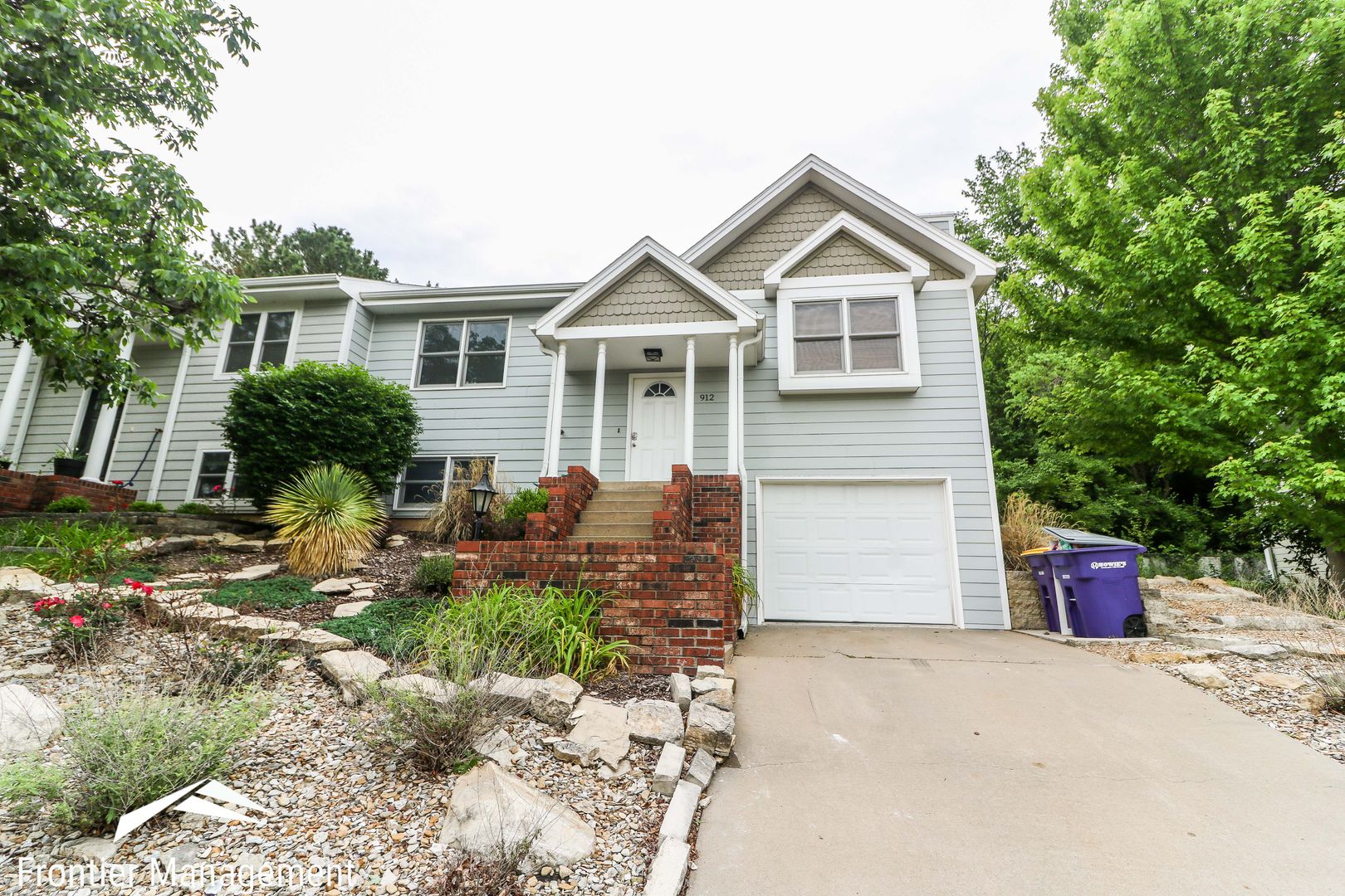 Manhattan House: 912 Connecticut Ave.