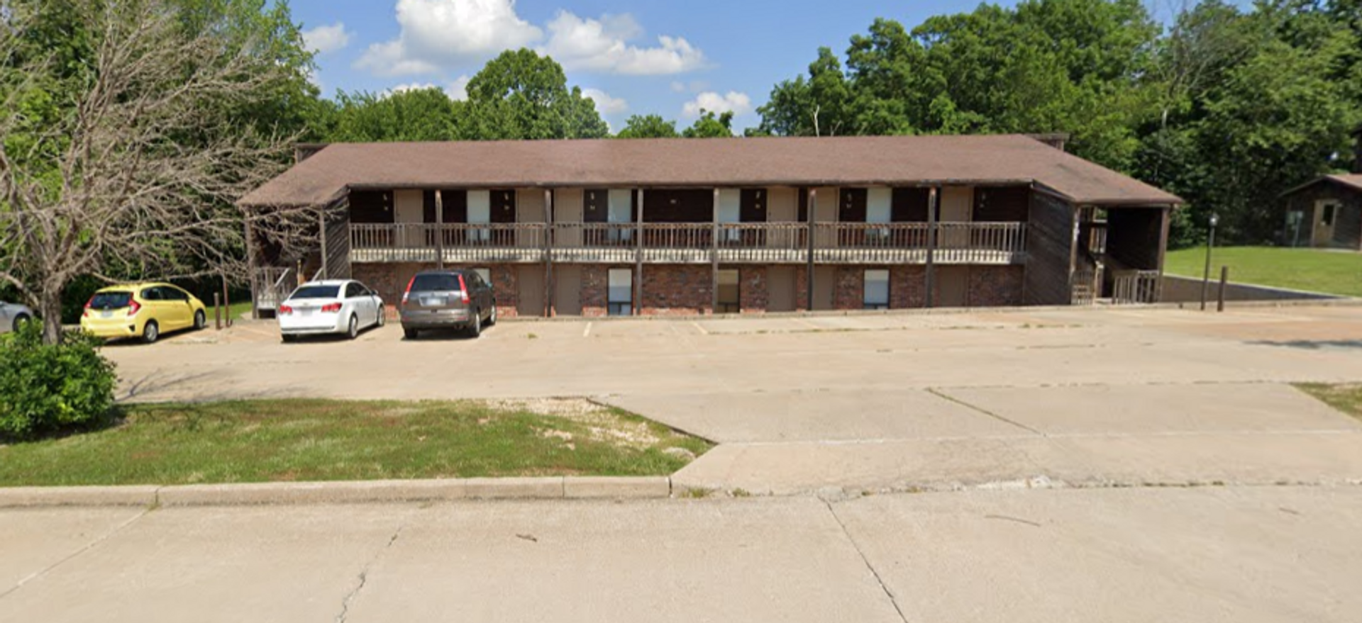 Jefferson City Apartment: 100-219 Amador Ave