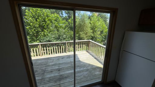 Listing photo thumbnail