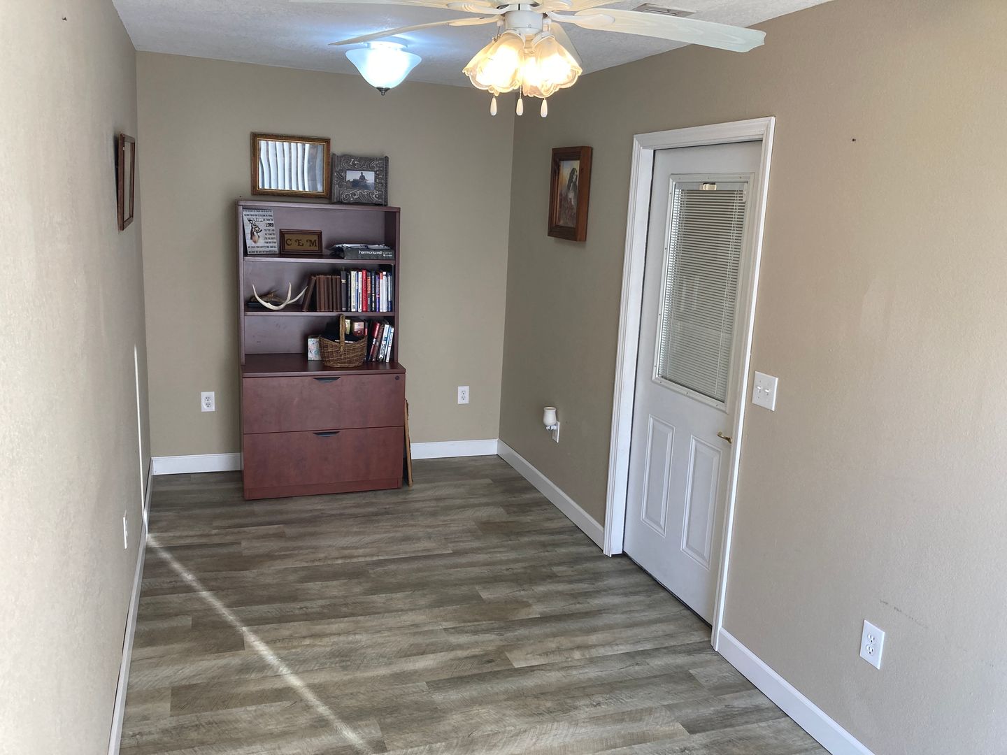 115 West Newton St Commercial Office Space, Versailles, MO 65084