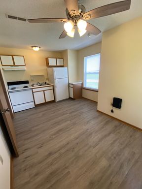 Listing photo thumbnail