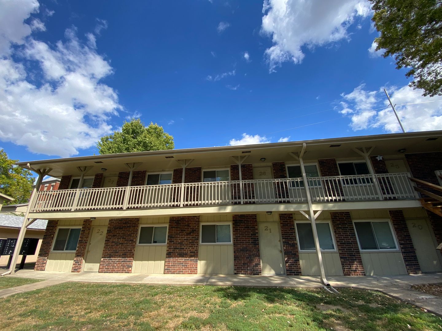 Warrensburg Apartment: 303 W Young Ave.