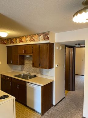 221 Dix Rd #34, Jefferson City, MO 65109