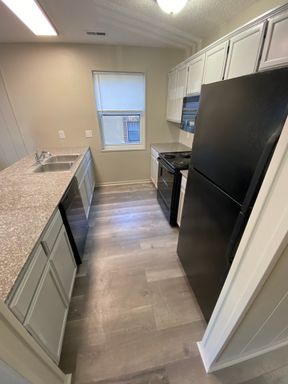 Listing photo thumbnail