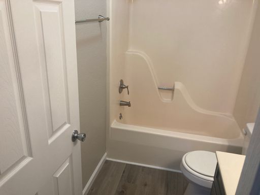 Listing photo thumbnail