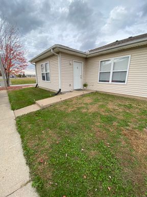 140-146 Gerhart Rd - 142 S Gerhart Rd A, California, MO 65018