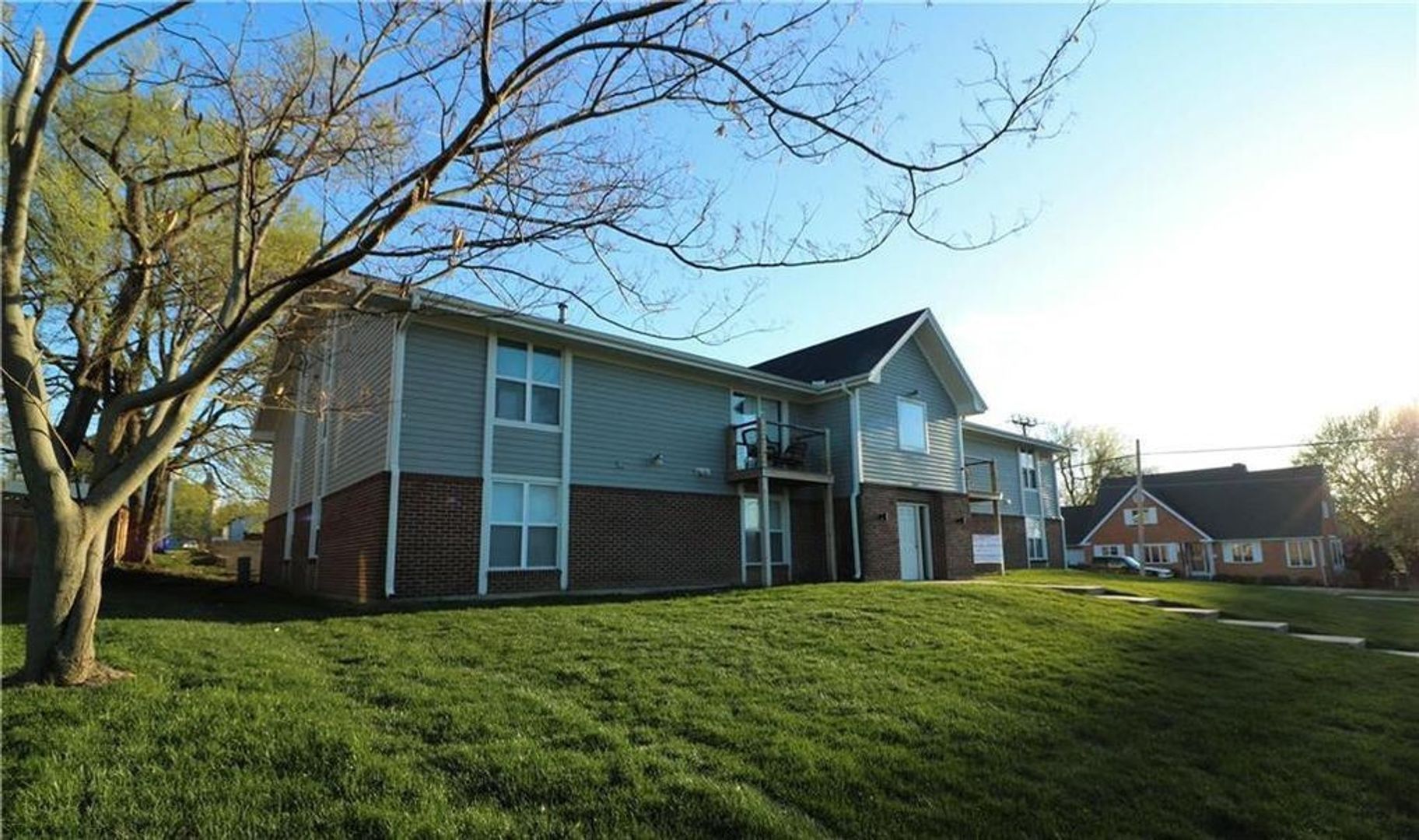 Warrensburg Apartment: 200 Grover St