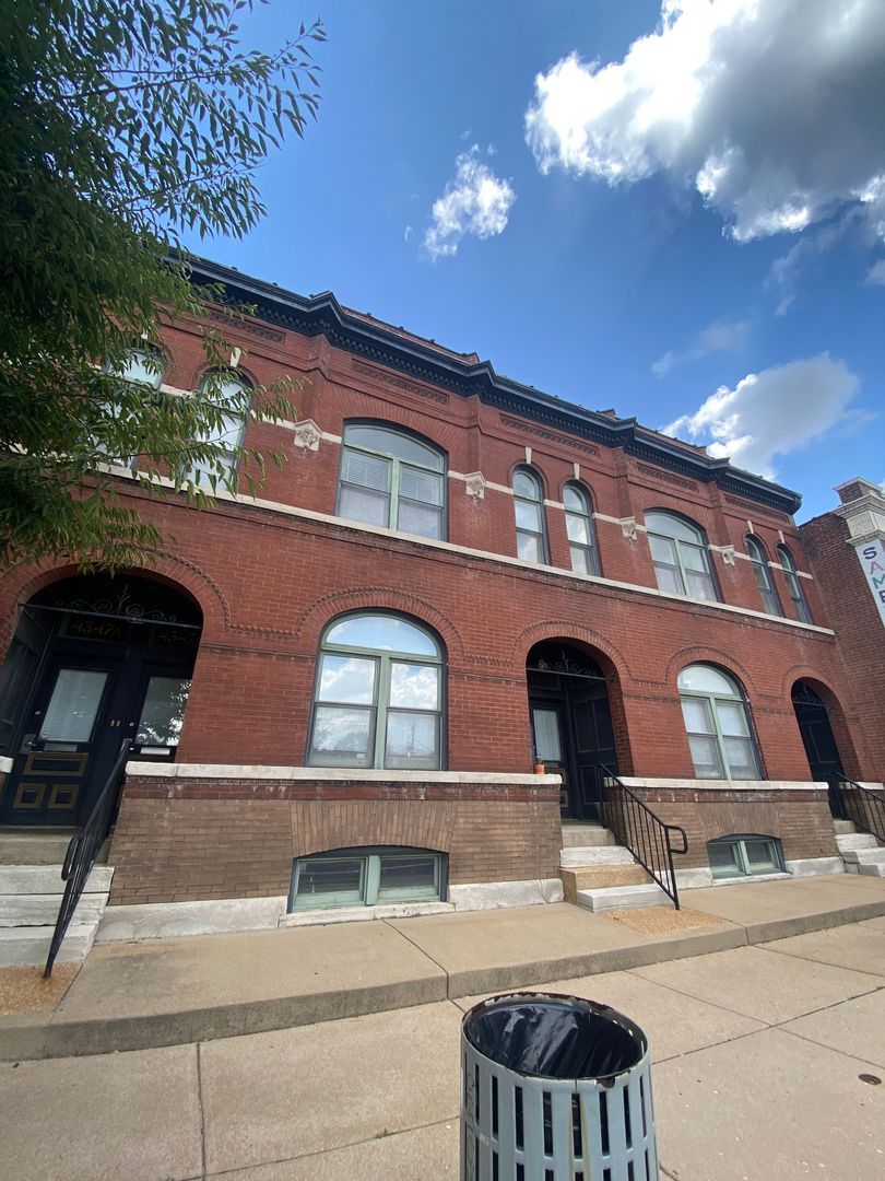 St. Louis Apartment: 4351 Manchester Ave Apt C