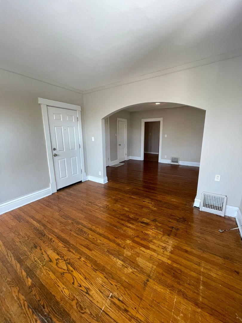 St Louis Apartment: 2806-08 Osage St