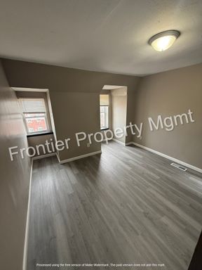 Listing photo thumbnail
