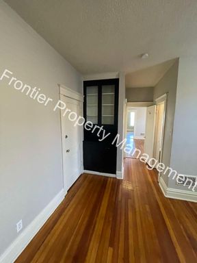 Listing photo thumbnail