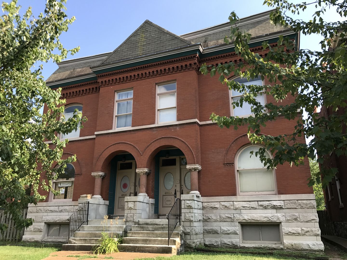 St. Louis Apartment: 4020 Cleveland Ave