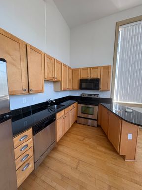 Listing photo thumbnail