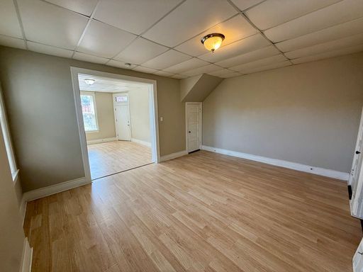 Listing photo thumbnail
