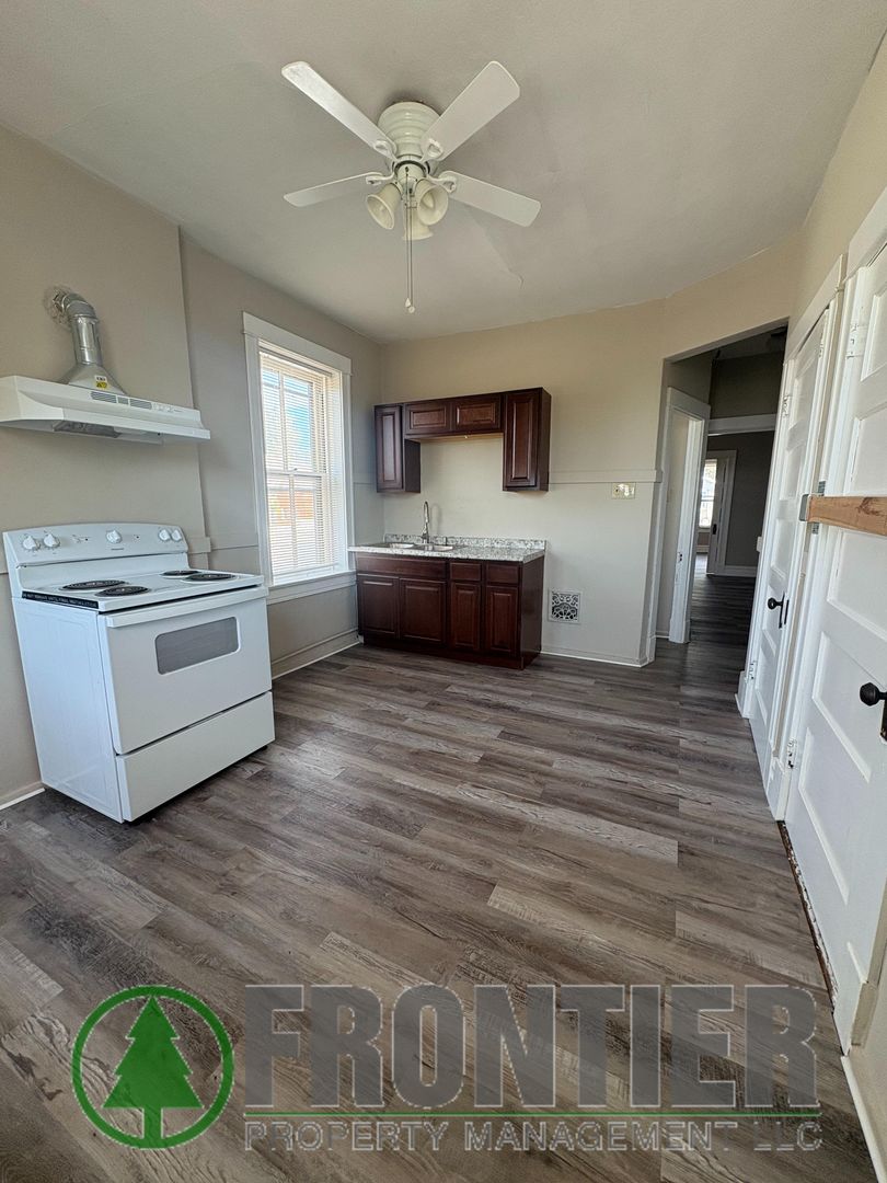 St. Louis Apartment: 4114 Osceola St