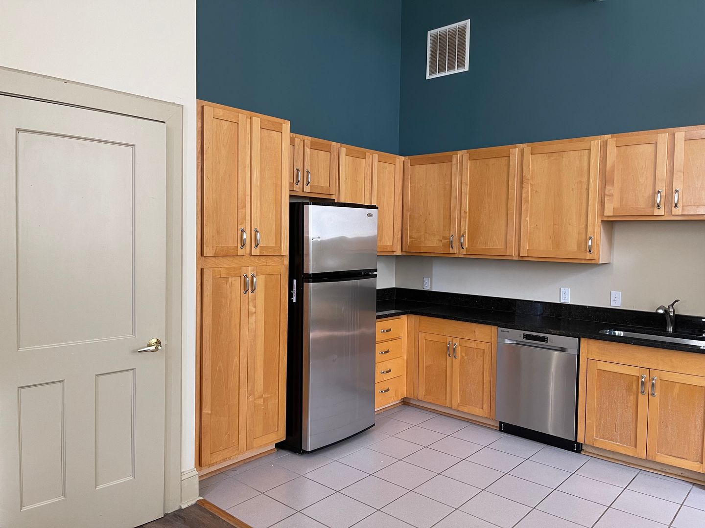 St. Louis Apartment: 1517 S. Theresa Ave.