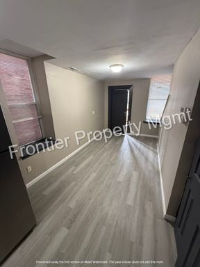 Listing photo thumbnail