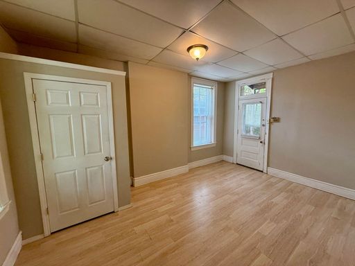 Listing photo thumbnail
