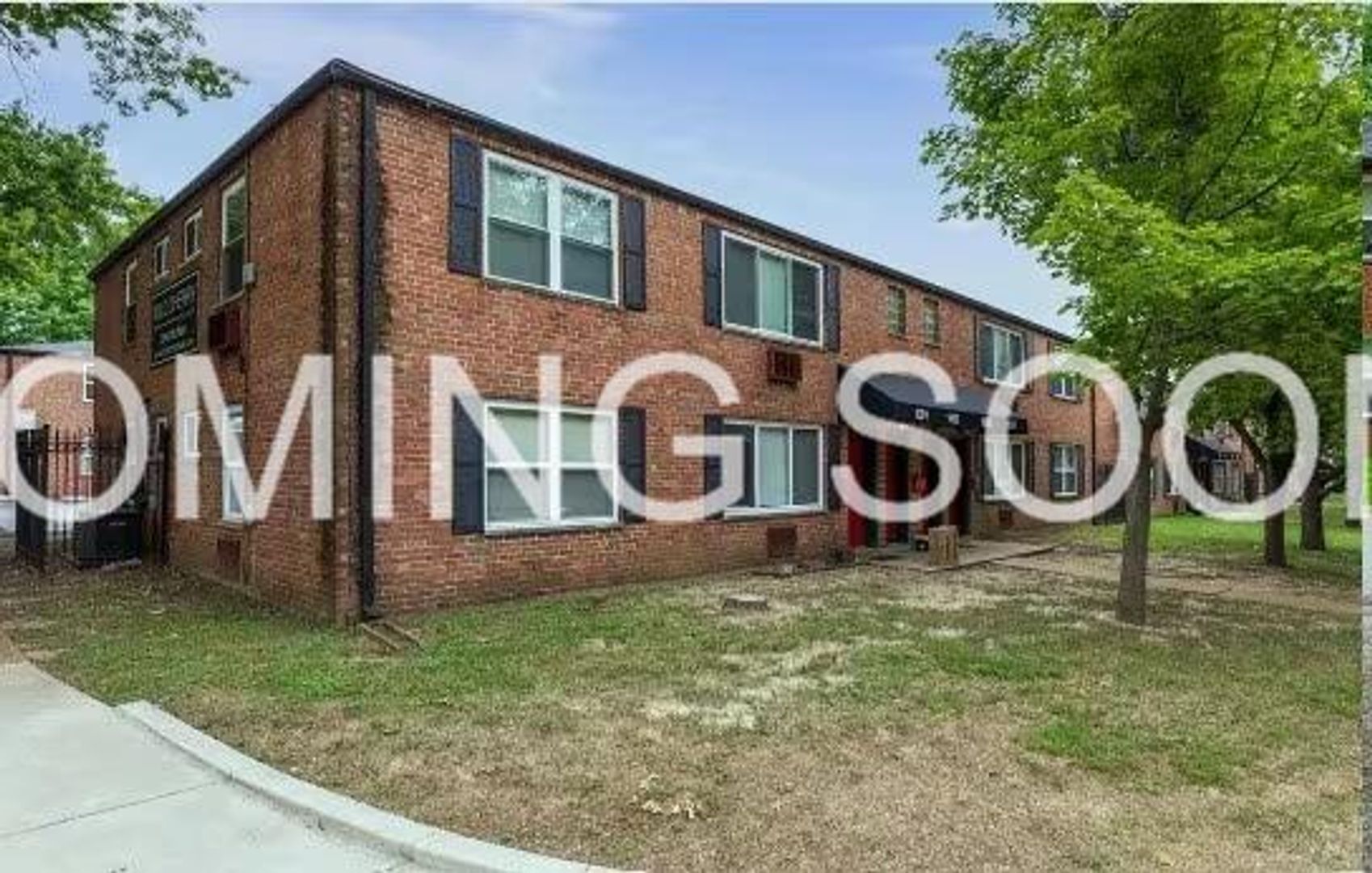 University City Apartment: 1000 Wild Cherry Ln