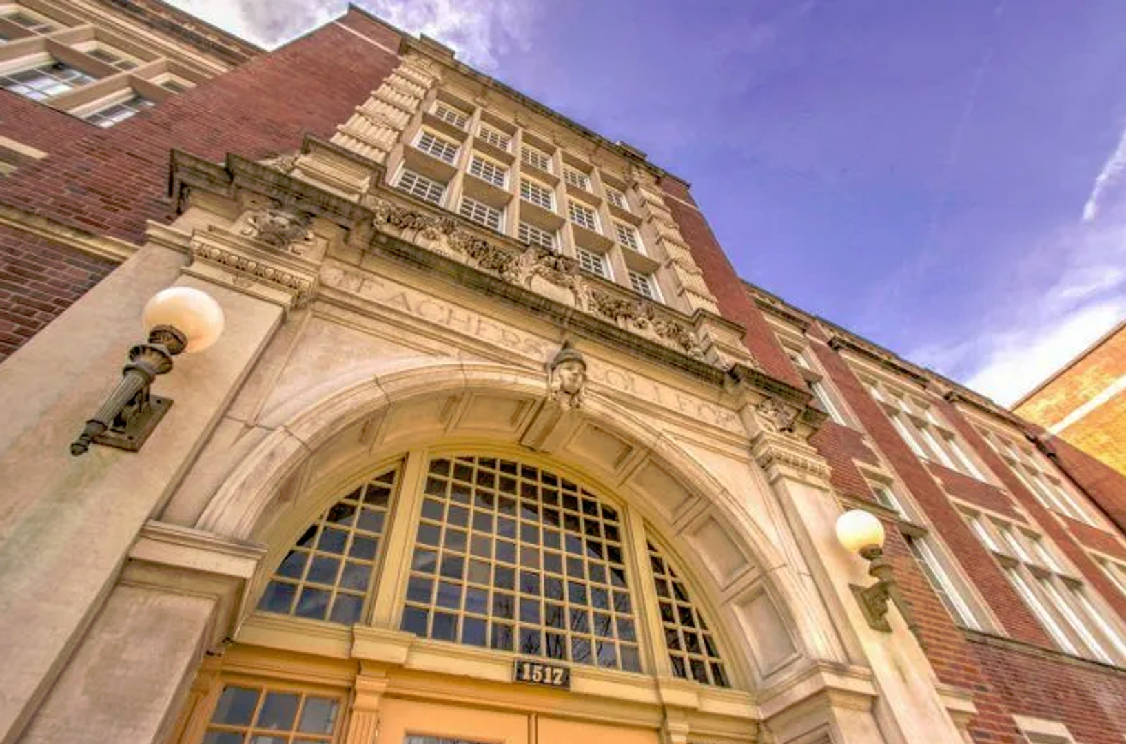 St. Louis Apartment: 1517 S. Theresa Ave.