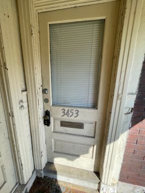 3453 Sidney Street, 2nd Floor, St. Louis, MO 63104