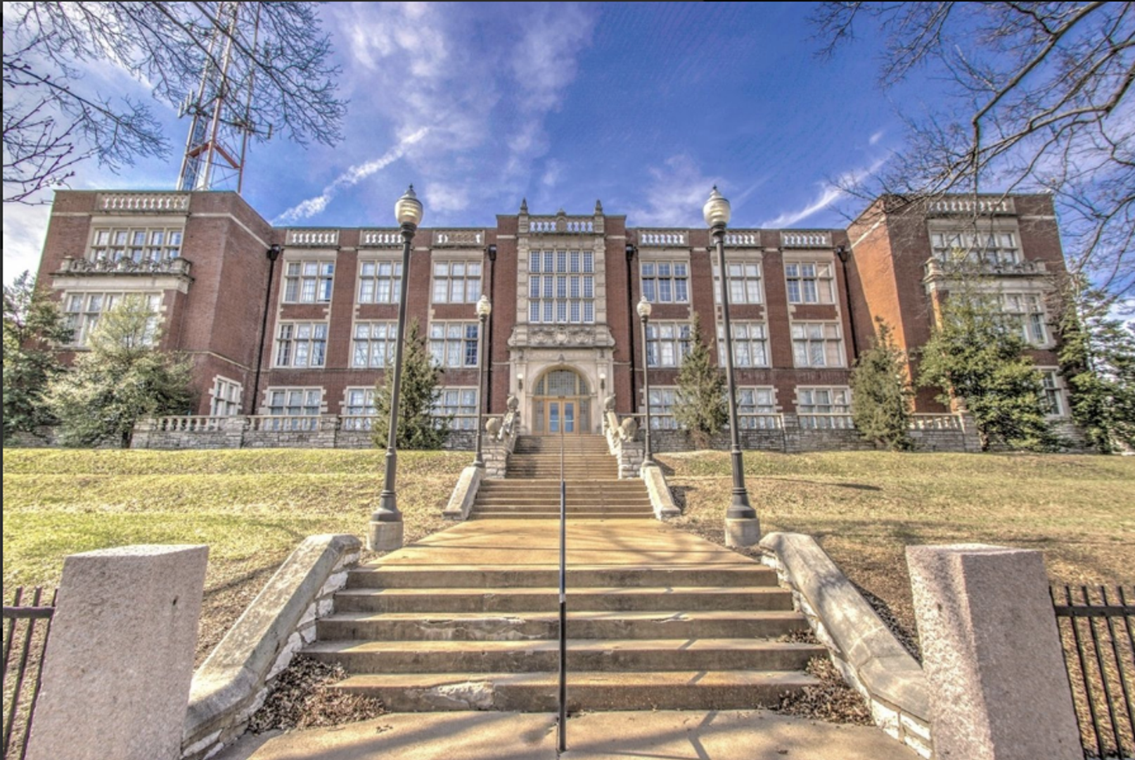 St. Louis Apartment: 1517 S. Theresa Ave.