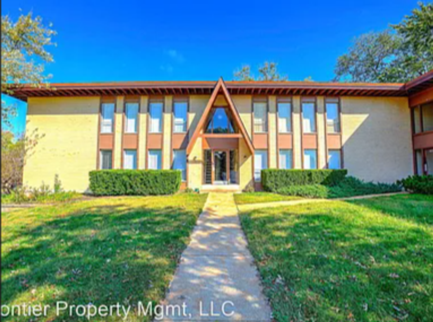 Florissant Apartment: 167 Reeb Lane