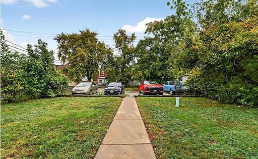 Listing photo thumbnail