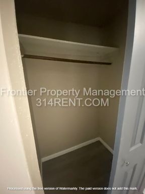 Listing photo thumbnail
