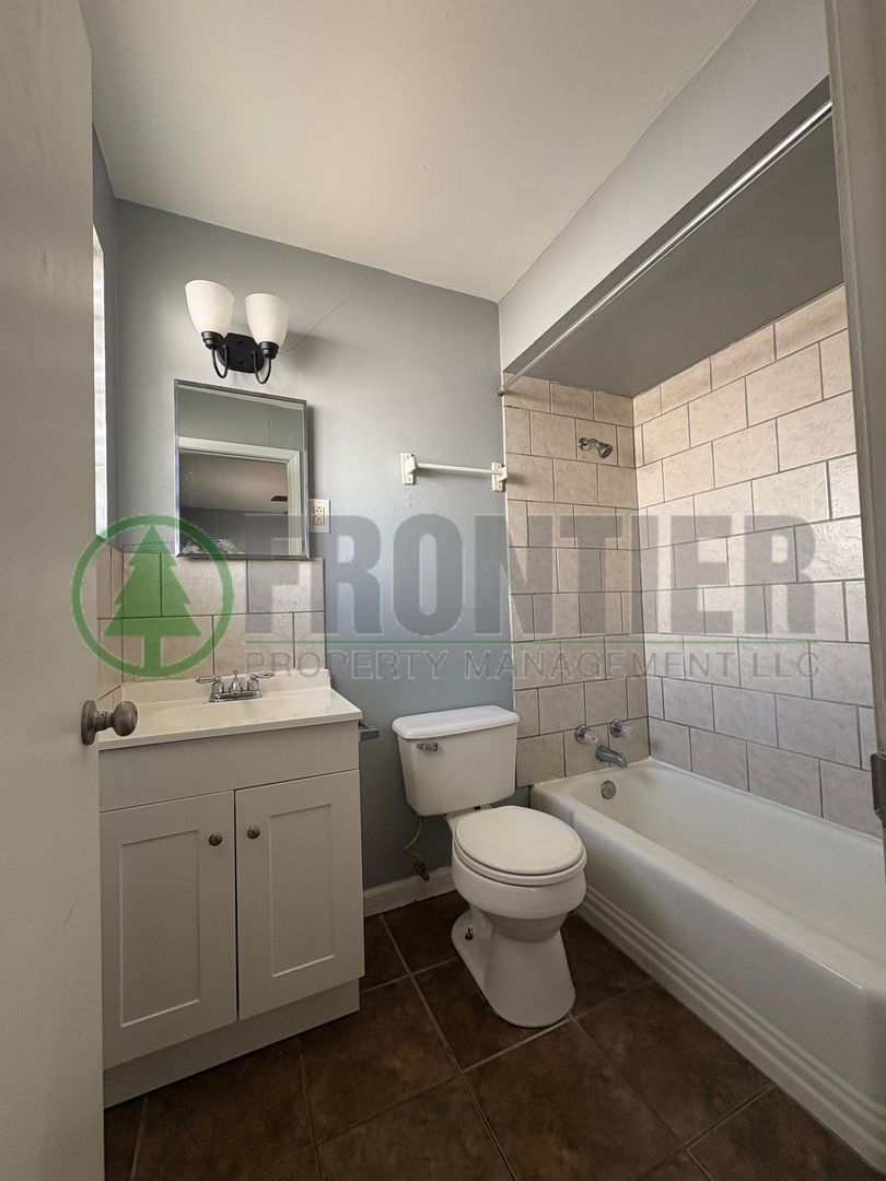 St Louis Apartment: 325 Eichelberger St
