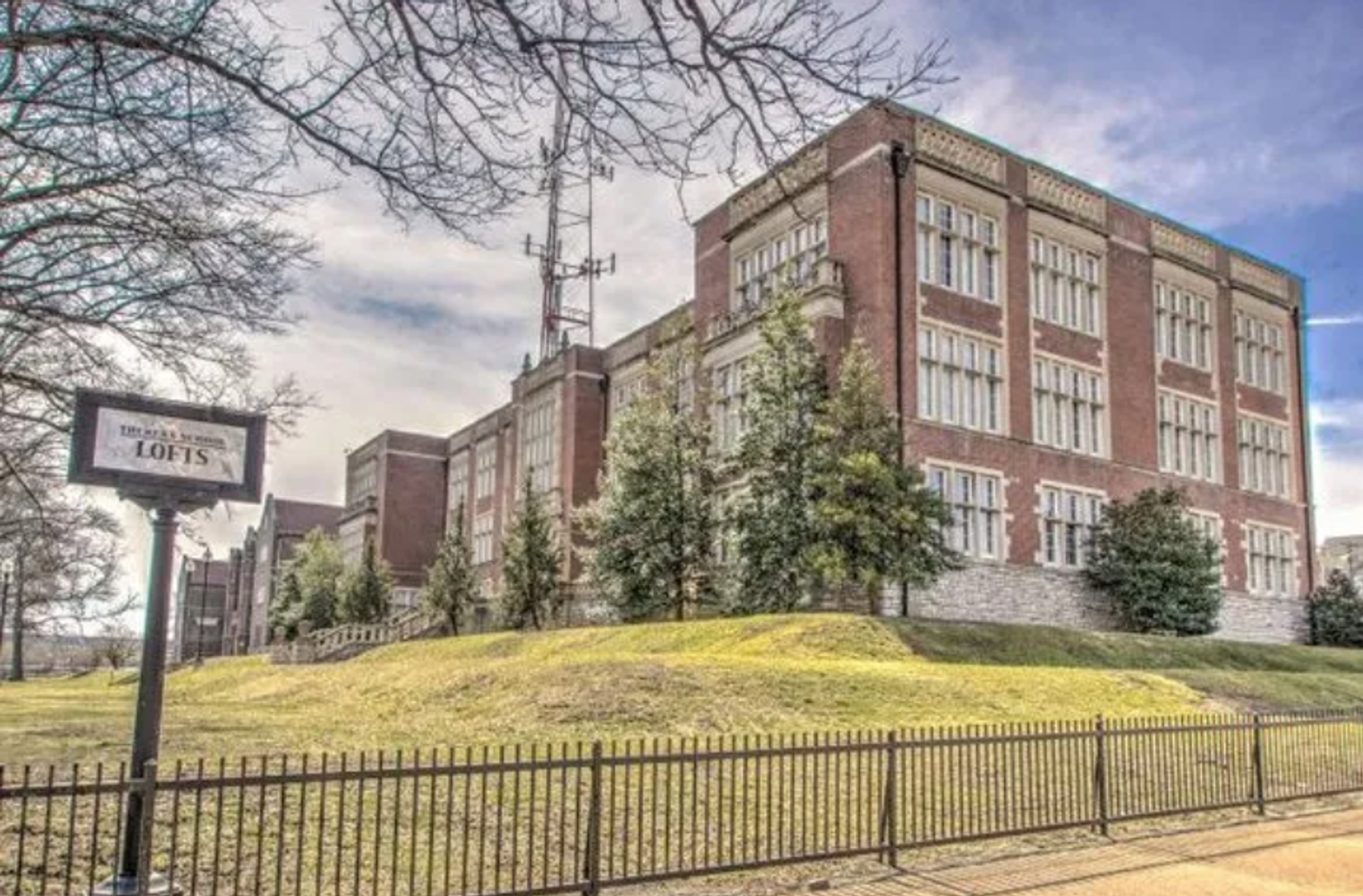 St. Louis Apartment: 1517 S. Theresa Ave.