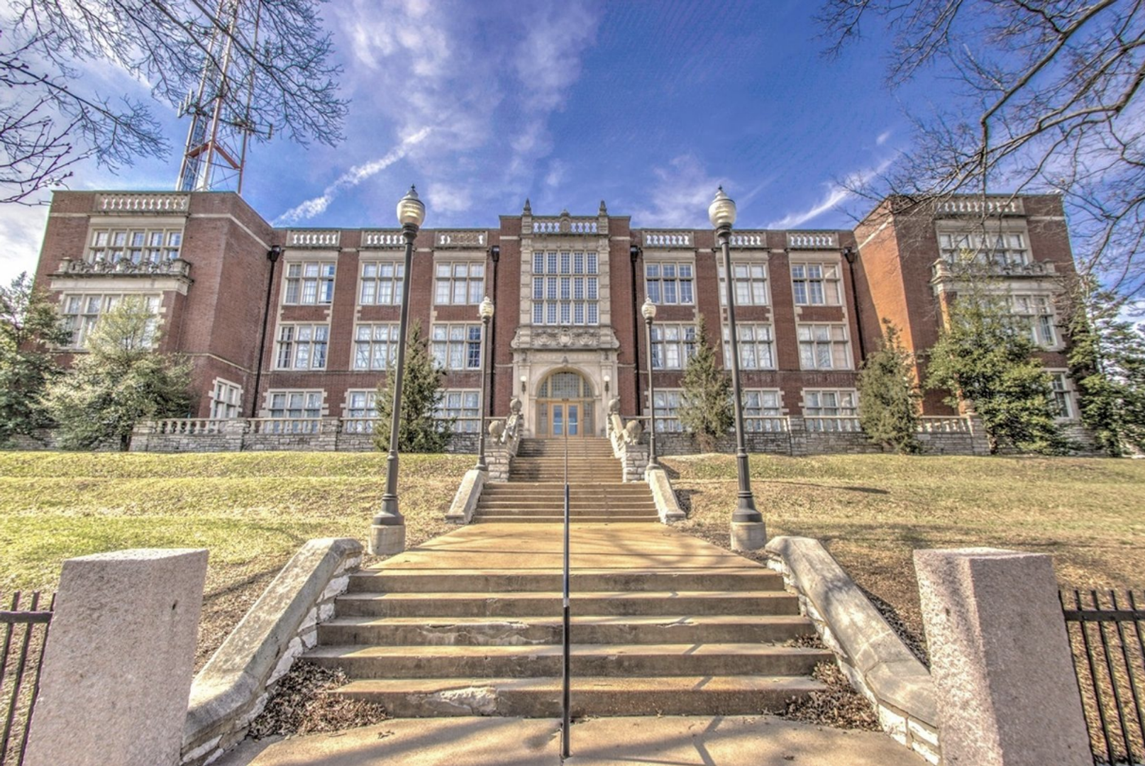 St. Louis Apartment: 1517 S. Theresa Ave.